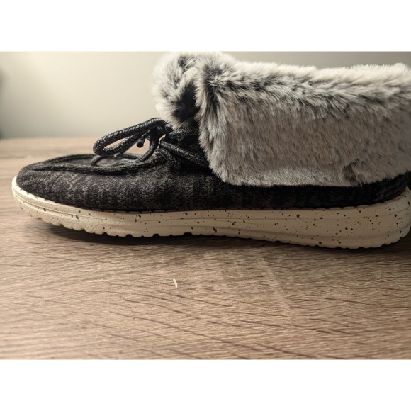 Hey Dude Wendy Fold Women's 6 Gray Faux Fur Lined Slip On Loafer Shoes - Picture 5 of 13